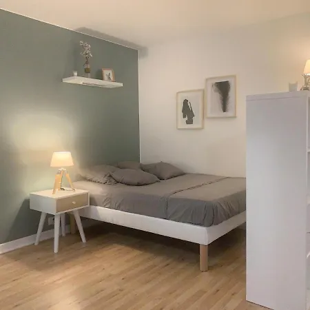Apartment Le Beaumois - Centre - Parking Prive - Balcon