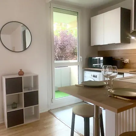 Le Beaumois - Centre - Parking Prive - Balcon Apartment *