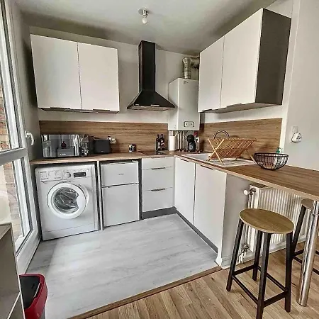 Apartment Le Beaumois - Centre - Parking Prive - Balcon