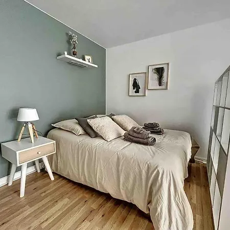 Apartment Le Beaumois - Centre - Parking Prive - Balcon